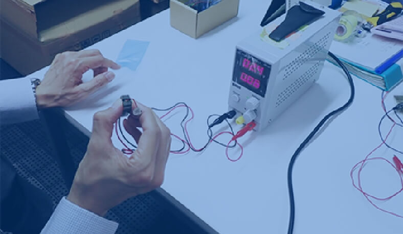 集成電路測(cè)試驗(yàn)証